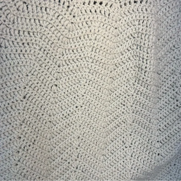 Handcrafted Vintage Crocheted 1960’s Blue Poncho Cape Grannycore Boho Size Small - Picture 6 of 6